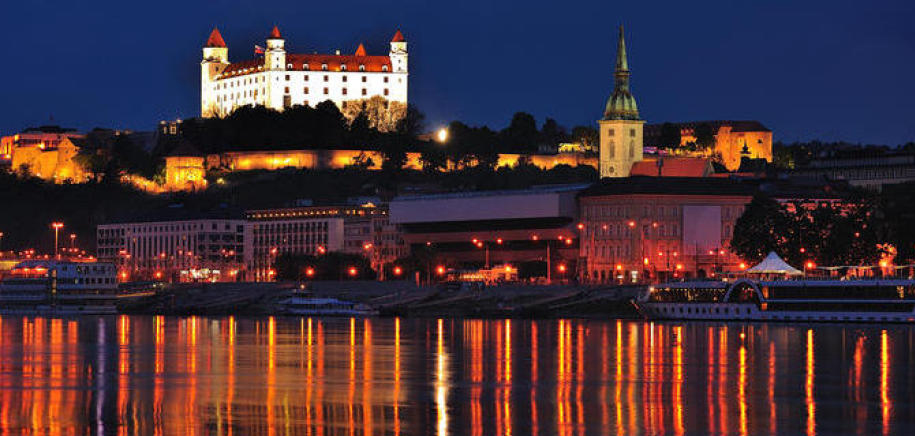 Sequence advise CentralNic plc on its €26 million acquisition of SK-NIC